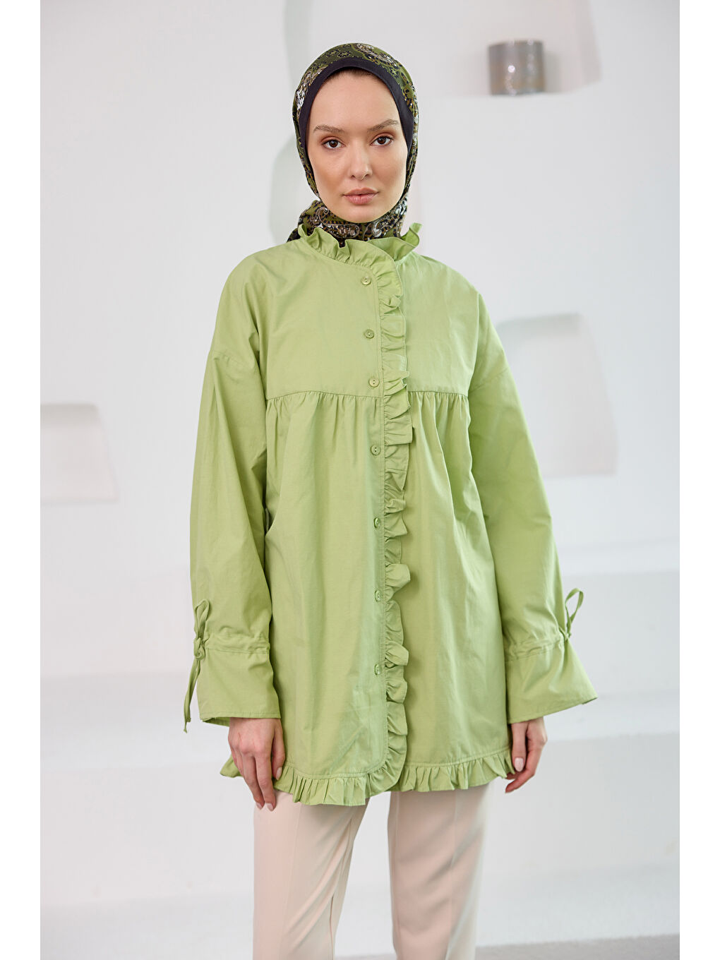 Kadın Fırfır Detaylı Gömlek Yeşil