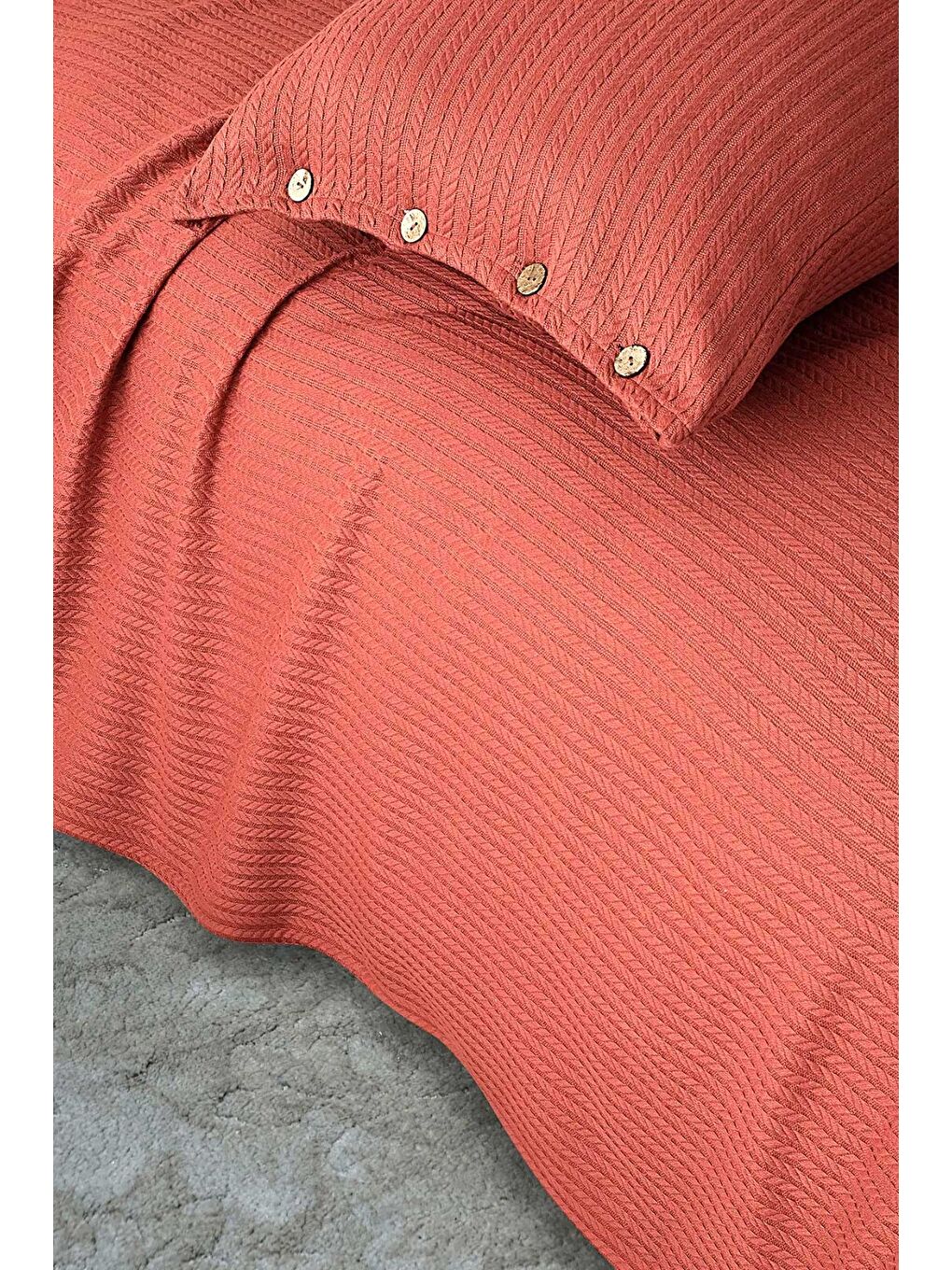 Kahverengi Kiremit Örgü Çift Kişilik Pike Yatak Örtüsü-1