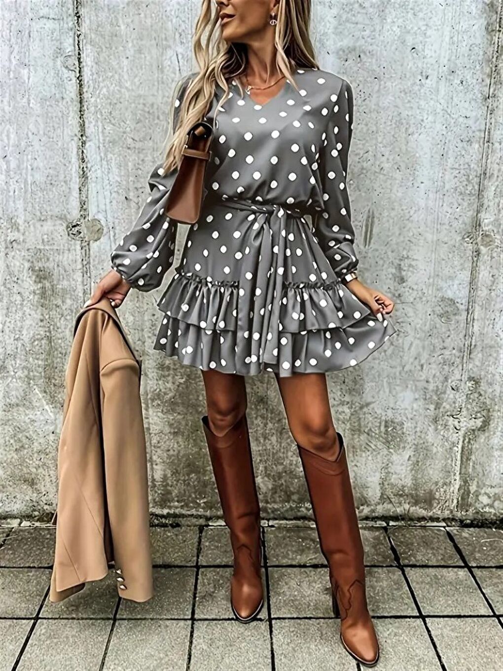 Gri Kadın Uzun Kollu V Yakalı Belden Kuşaklı Puantiyeli Mini Modal Elbise