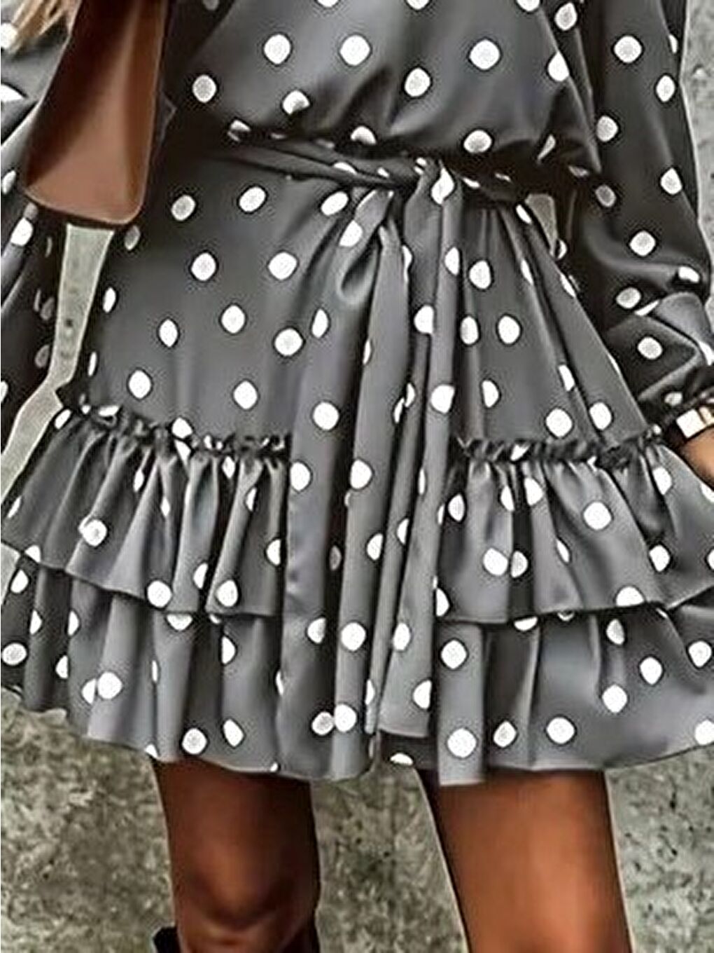 Gri Kadın Uzun Kollu V Yakalı Belden Kuşaklı Puantiyeli Mini Modal Elbise-2