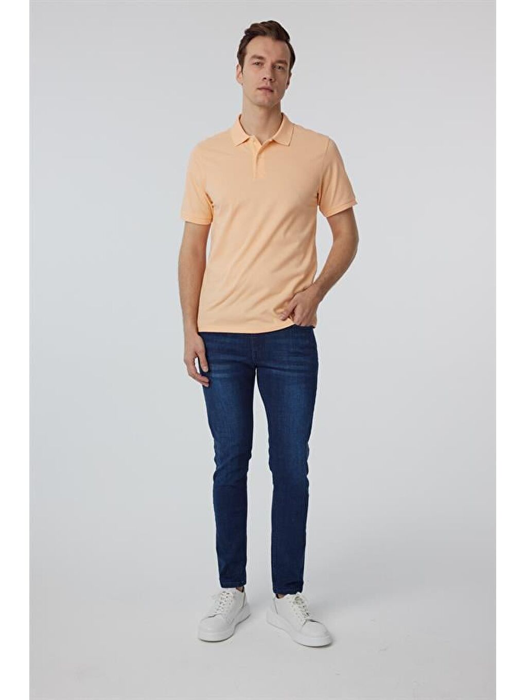 Kahverengi Sütlü Kahve Regular Armürlü Polo Yaka Tişört-6