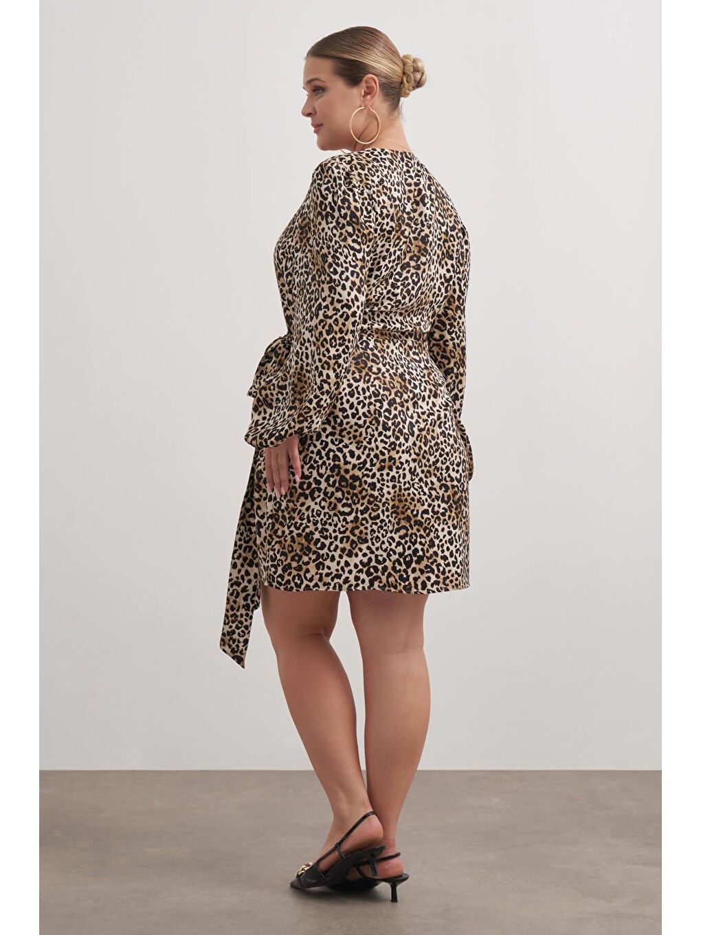 Kahverengi Beli Kuşaklı Leopar Elbise-5