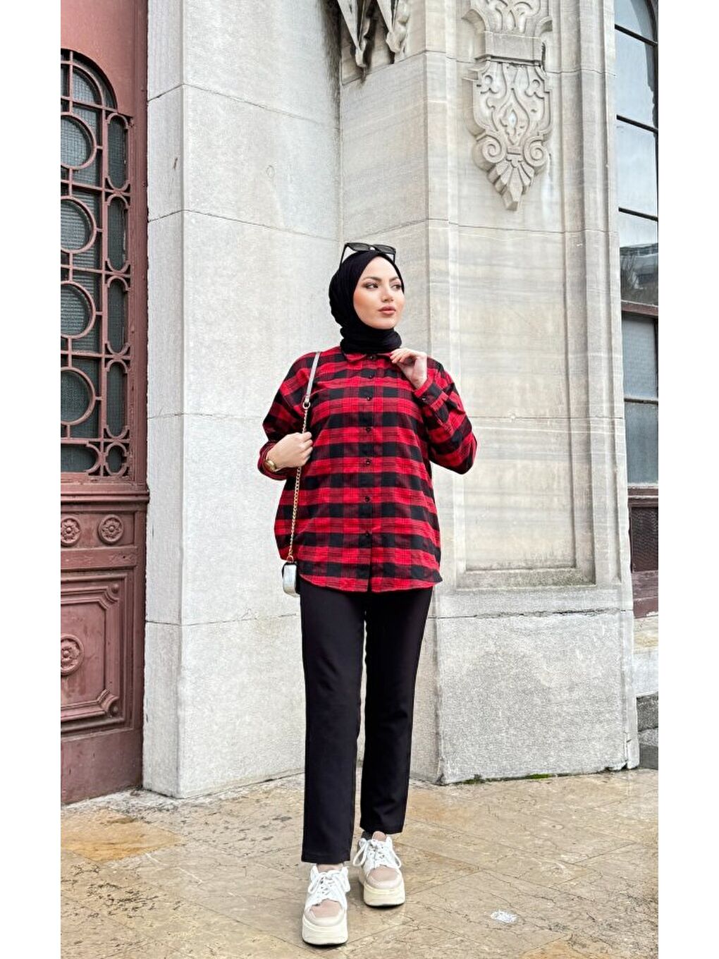 Bordo Kadın Uzun Kollu Yakalı önden Düğmeli Dokuma Gömlek-1