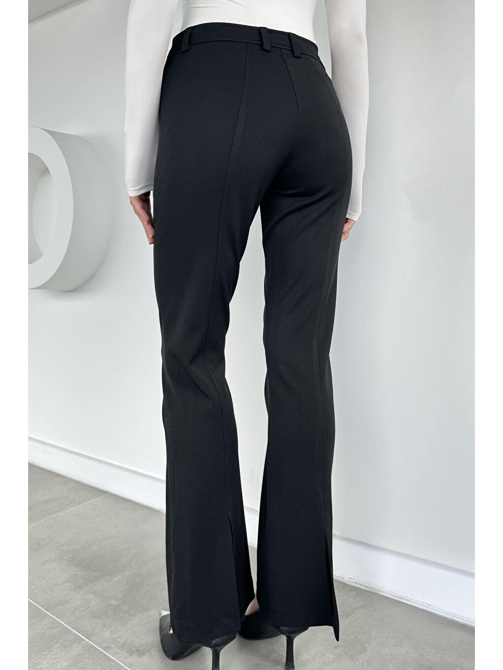 Siyah Kadın Çimalı Yırtmaç Detaylı Pantolon-2