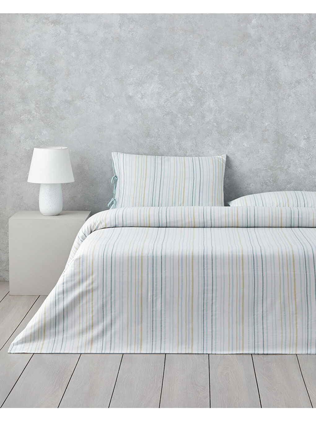 Yeşil Cosmic Line İpliği Boyalı Tek Kişilik Nevresim Takımı 160x220 cm Seledon