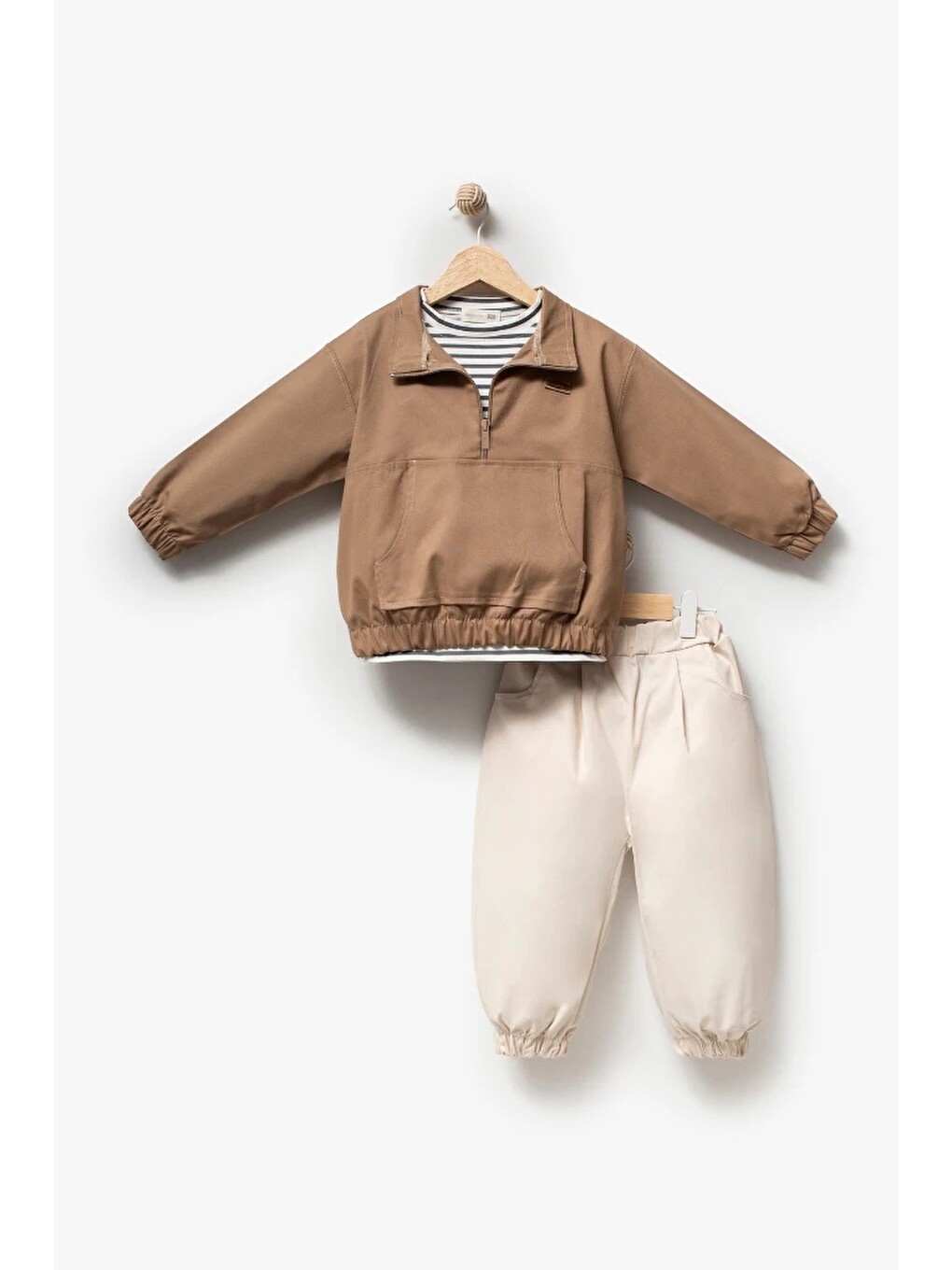 Bej Erkek Çocuk Yarım Fermuarlı Sweatshirt, Çizgili Tişört Ve Jogger Pantolon 3’lü Takım 9112-2