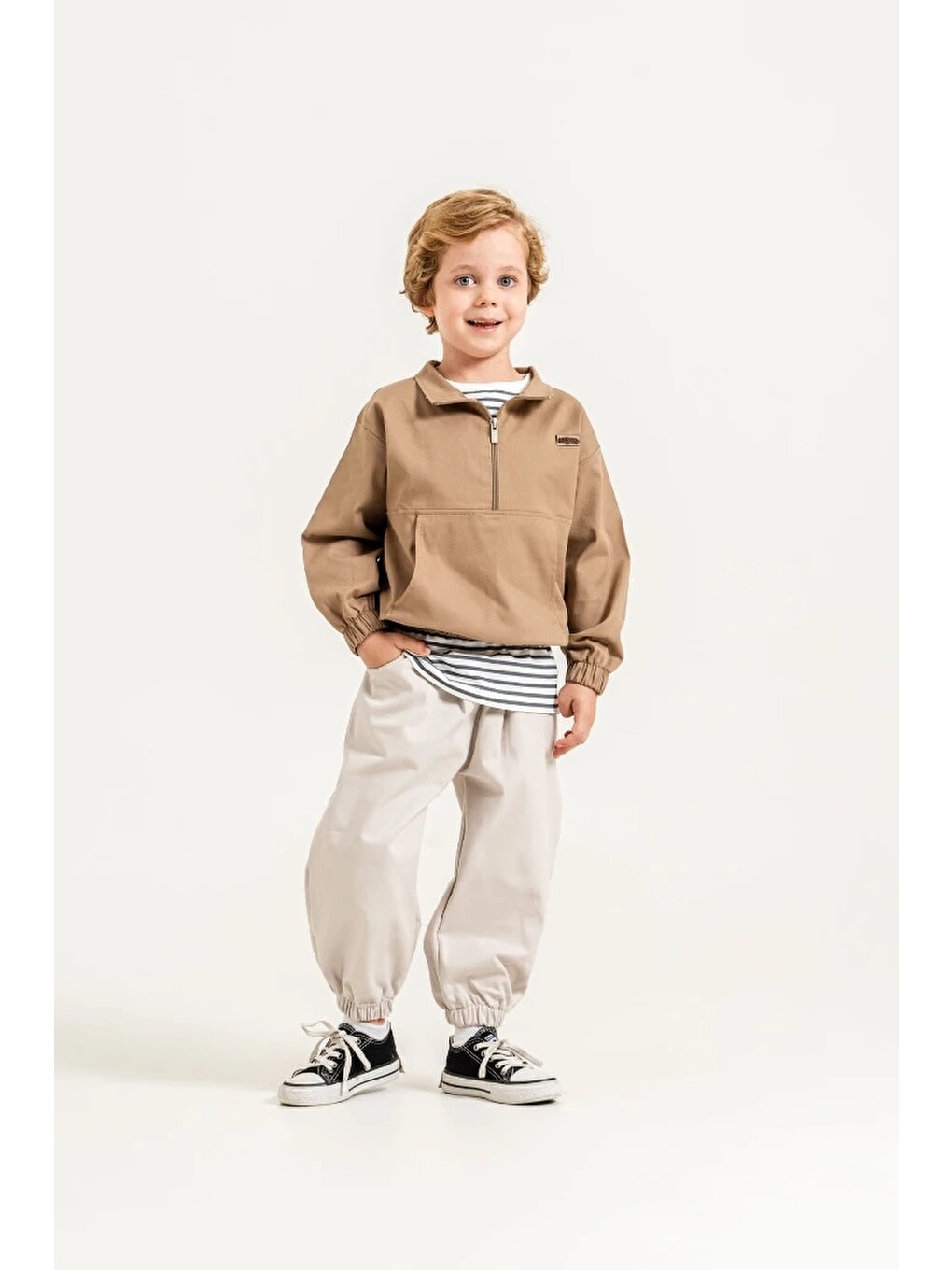 Bej Erkek Çocuk Yarım Fermuarlı Sweatshirt, Çizgili Tişört Ve Jogger Pantolon 3’lü Takım 9112-4