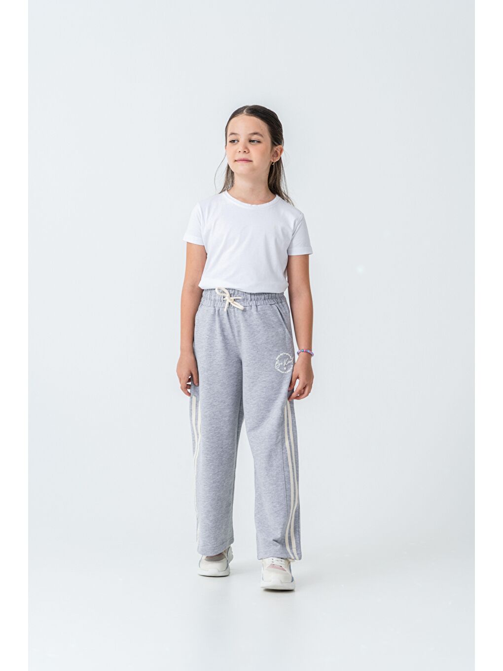 Gri Yanlar Grogren Şeritli Bol Paça Önü Baskılı Kız Çocuk Eşofman Altı