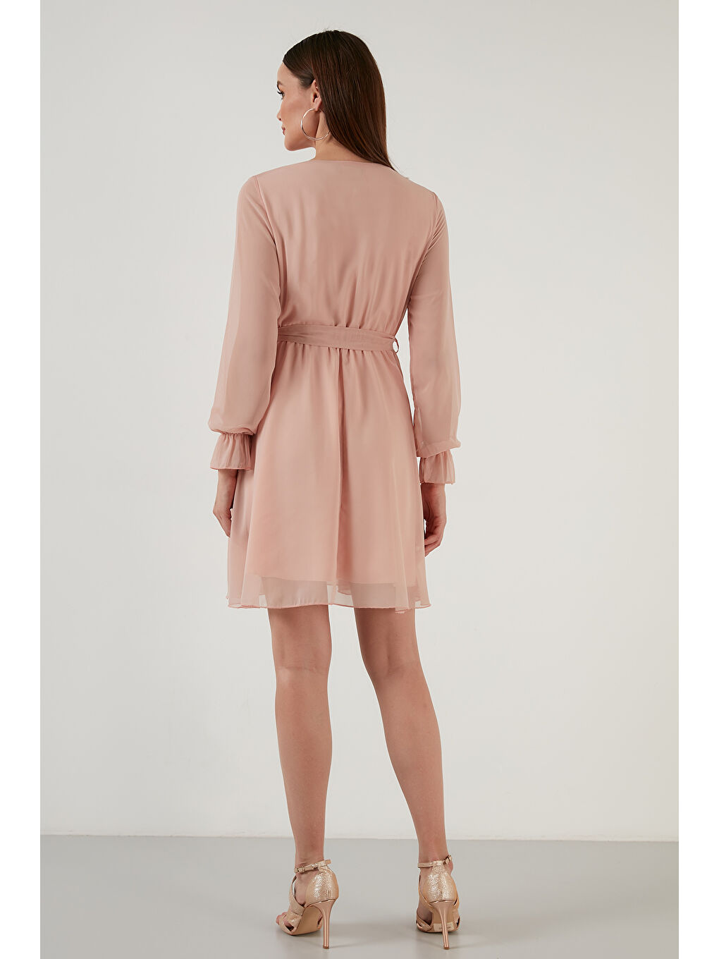 Pembe Kruvaze Yaka Bağlama Detaylı Şifon Mini Kadın Elbise 6051467-4