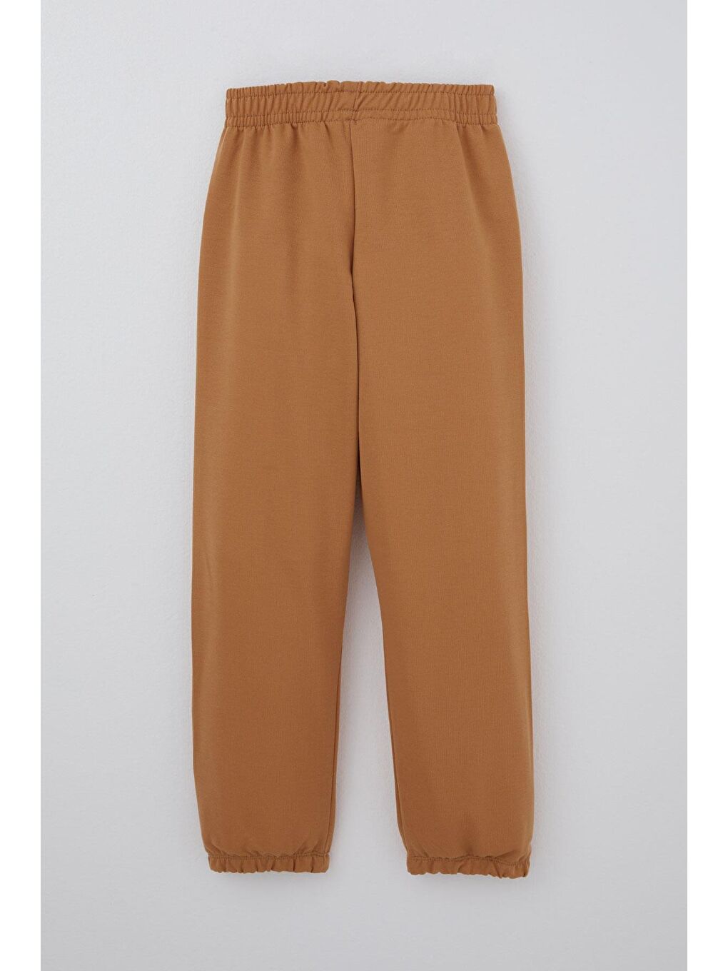 Erkek Çocuk Eşofman Altı Bağcık Aksesuarlı Arma Detaylı Açık Kahverengi (4-8 Yaş)-1