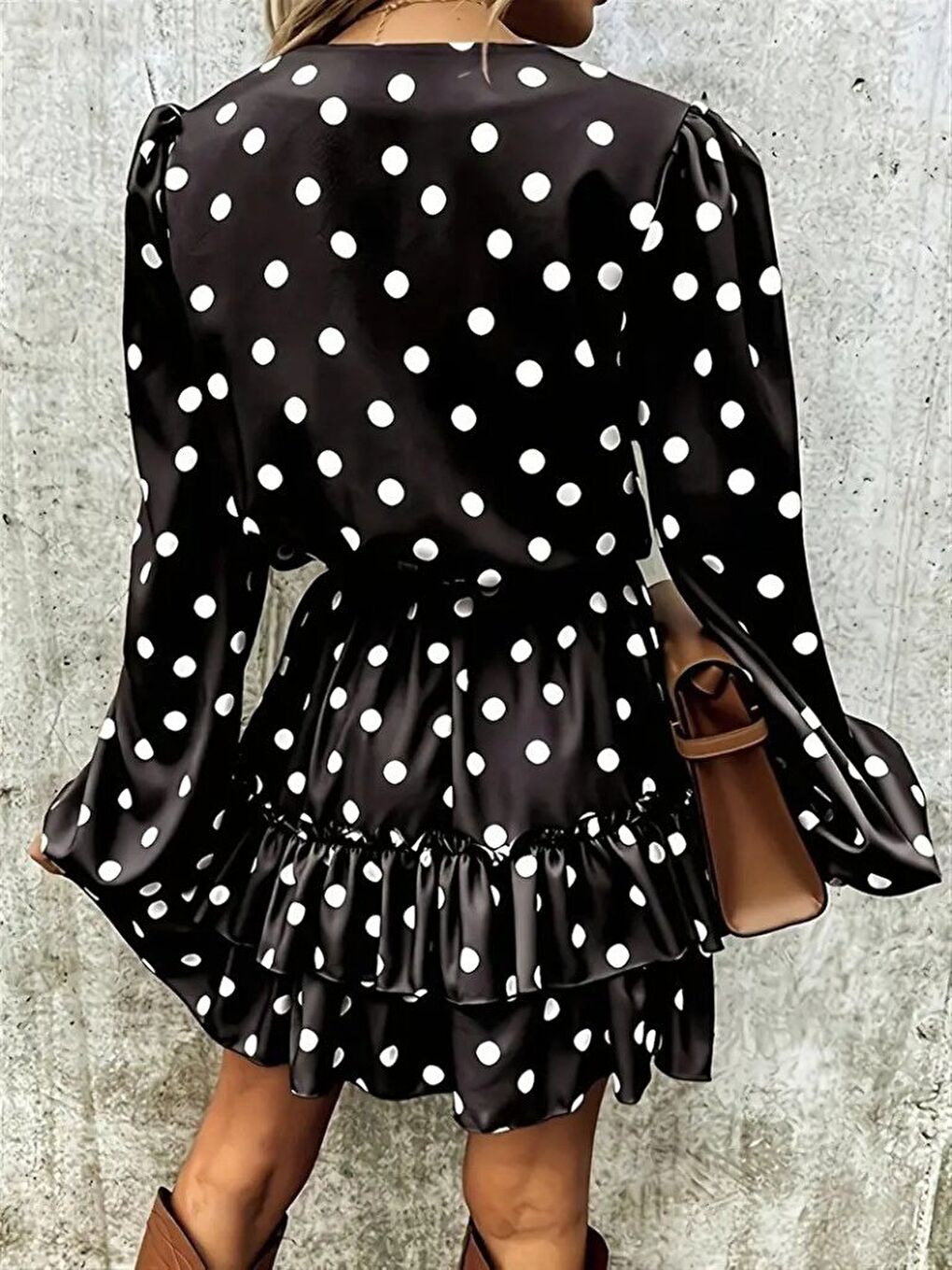 Siyah Kadın Uzun Kollu V Yakalı Belden Kuşaklı Puantiyeli Mini Modal Elbise-2