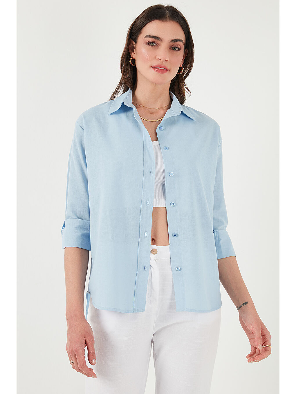 Mavi Keten Ve Pamuk Karışımlı Regular Fit Önü Kısa Arkası Uzun Kadın Gömlek 6772853-1