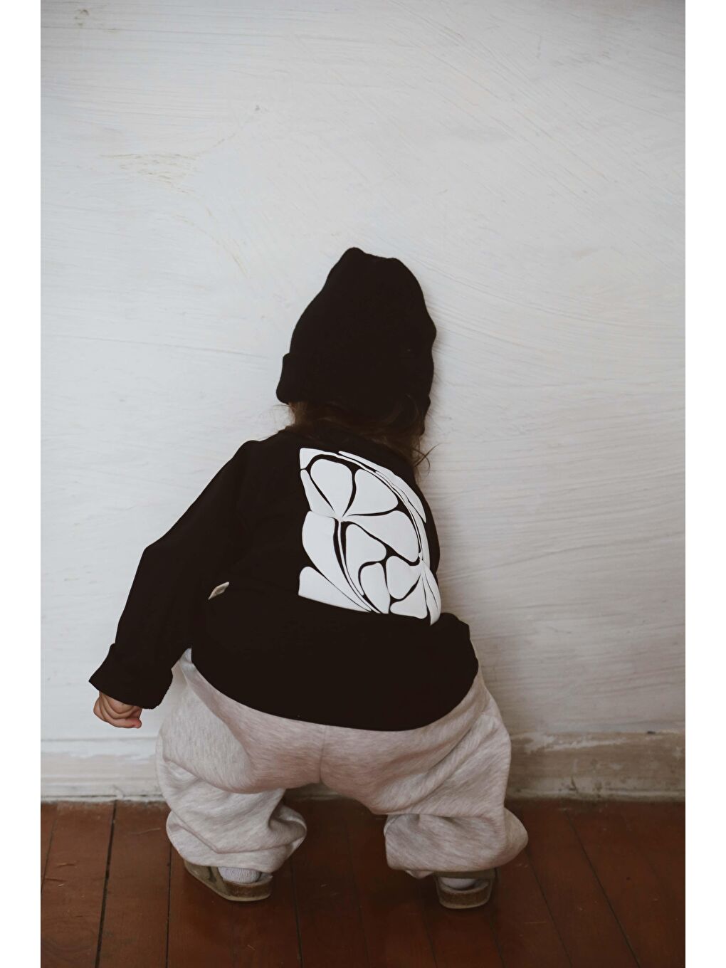 Siyah Sırt Baskılı Uzun Kollu T-Shirt-5