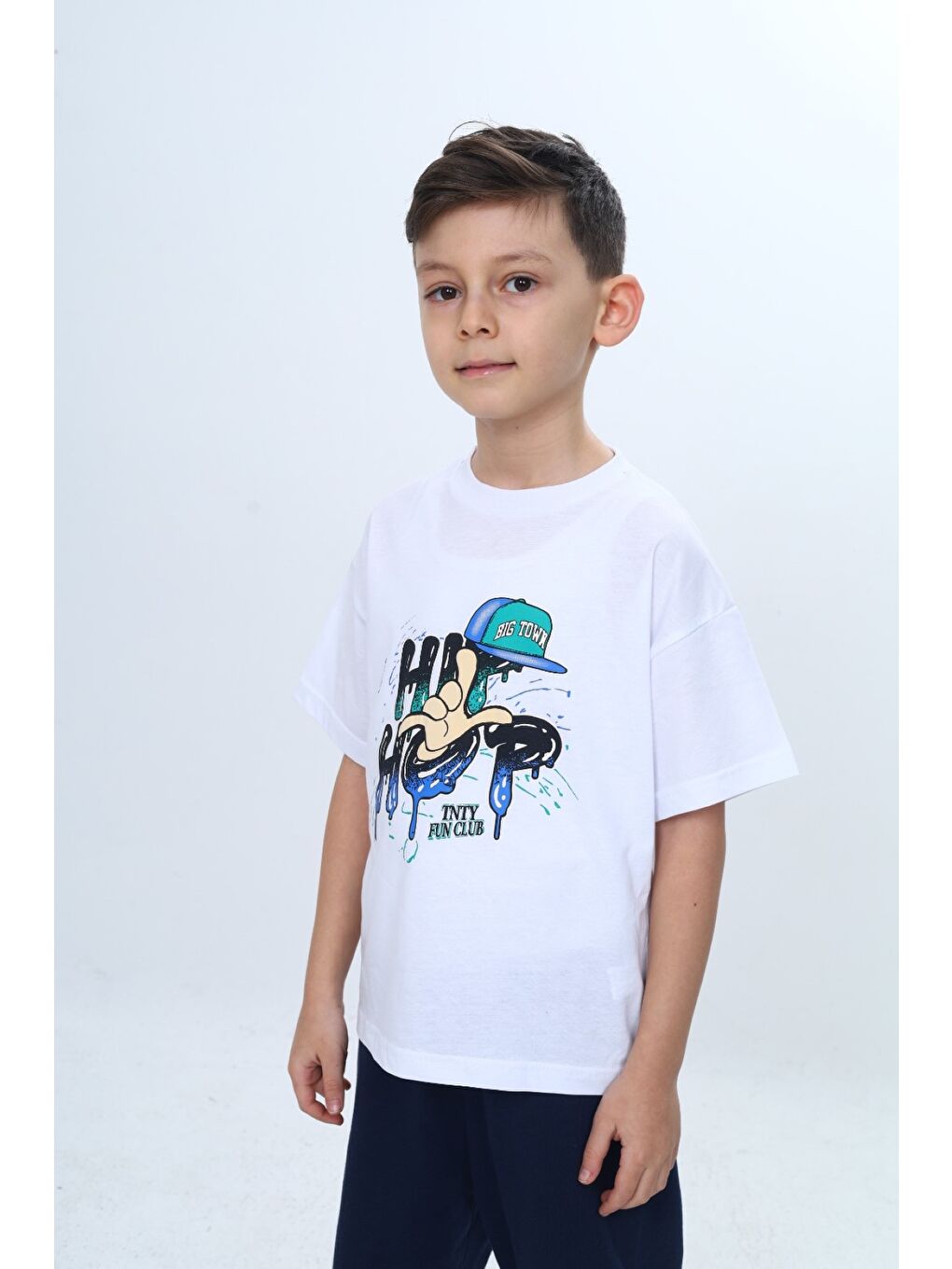 Beyaz Erkek Çocuk Bisiklet Yaka Kısa Kollu Baskılı Tişört 24990-2