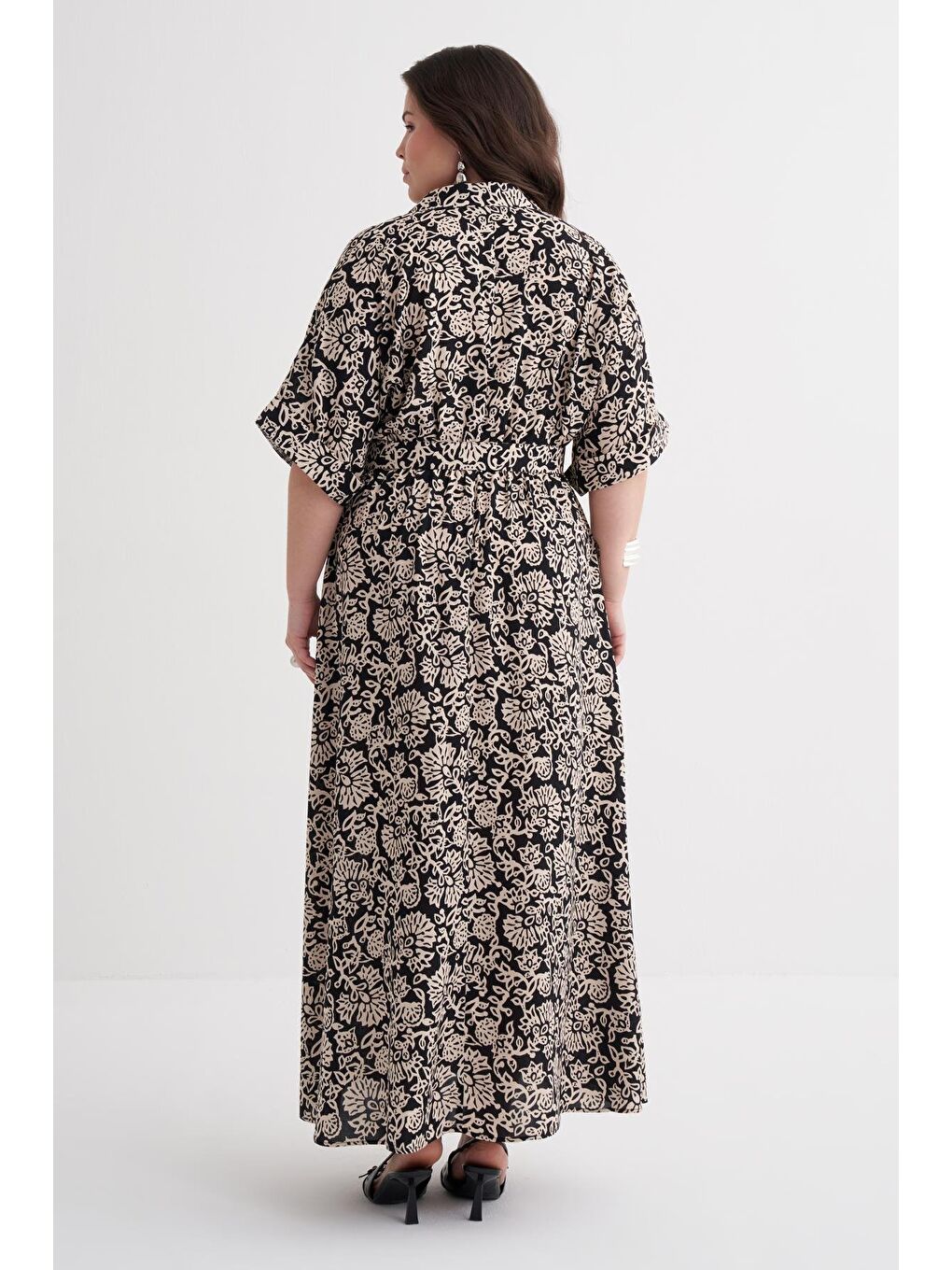 Ekru Beli Lastikli Kemerli Uzun Elbise-2