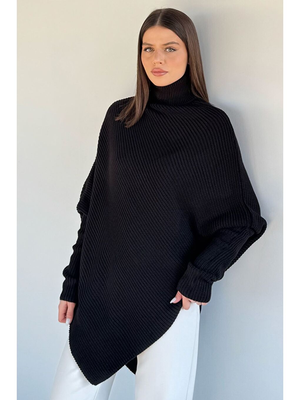 Siyah Kadın Boğazlı Triko Kazak