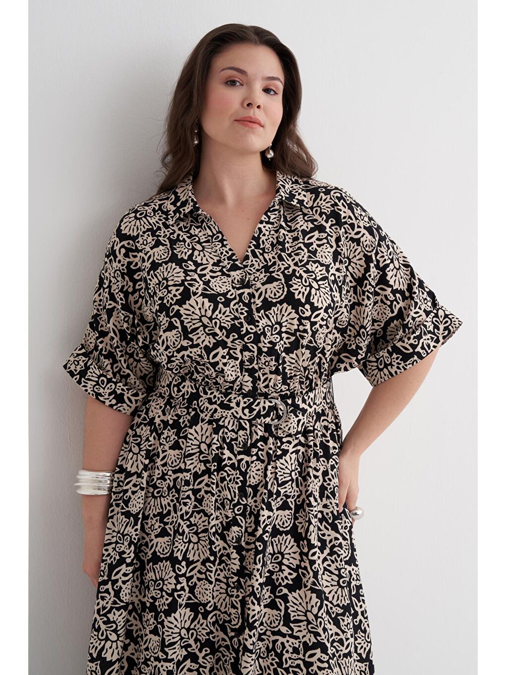 Ekru Beli Lastikli Kemerli Uzun Elbise-4