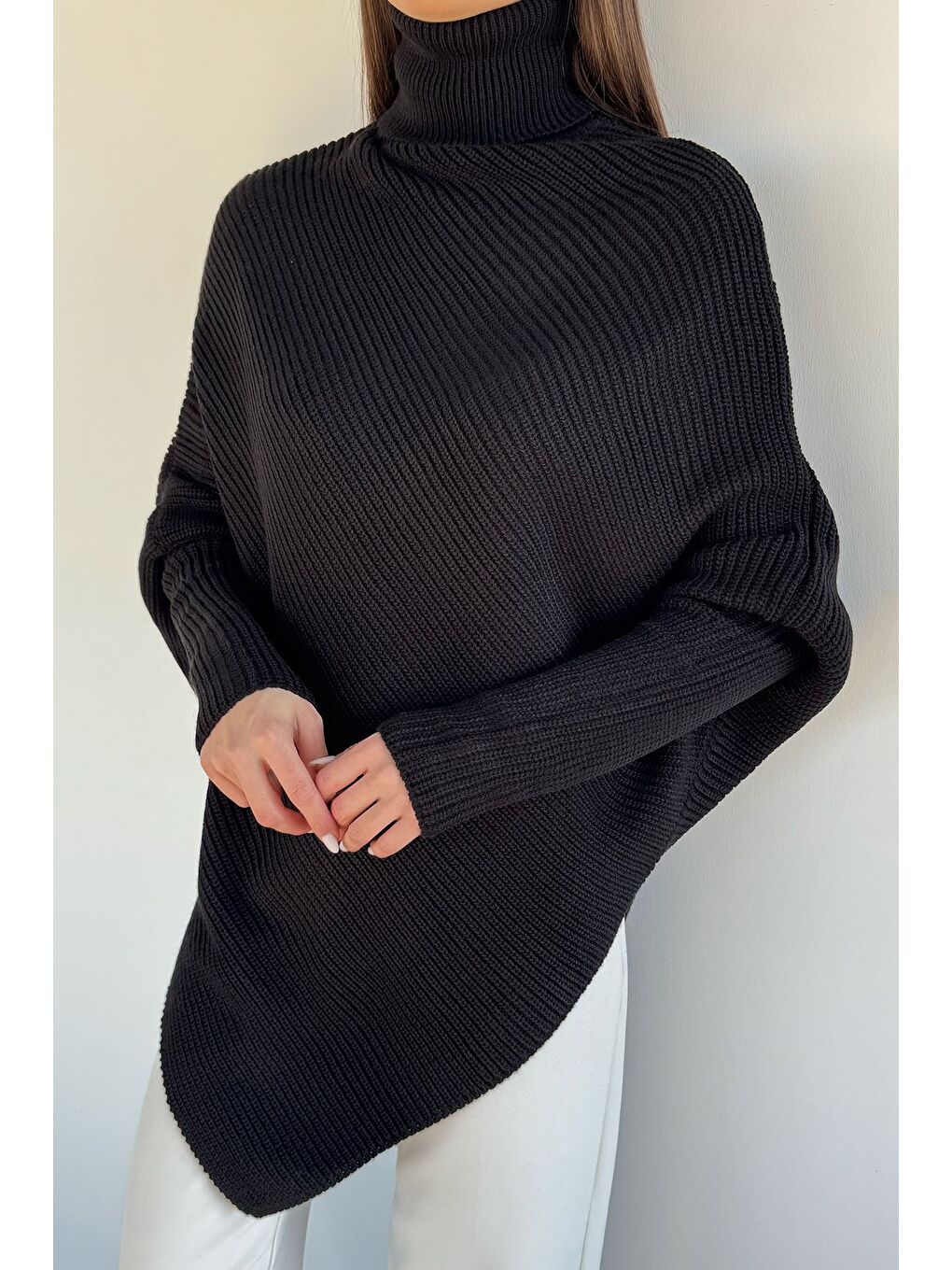 Siyah Kadın Boğazlı Triko Kazak-2