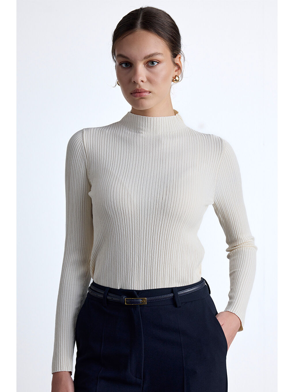 Yüksek Yaka Triko Bluz Ekru-2