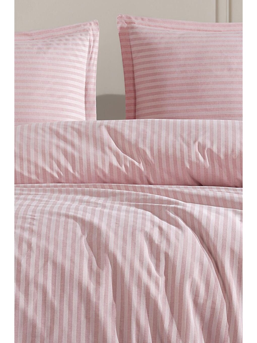 Pembe Lastikli Saten Çizgili Çift Kişilik Nevresim Takım-1