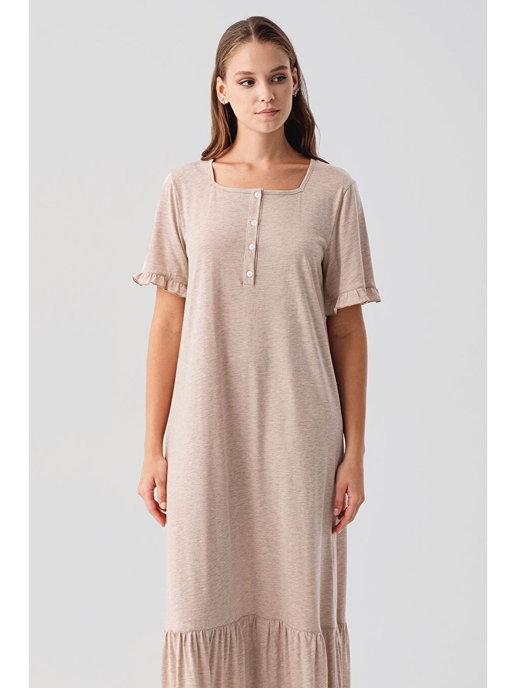 Kahverengi Kısa Kollu Düğmeli Fırfırlı Pamuklu Uzun Gecelik 19117-2