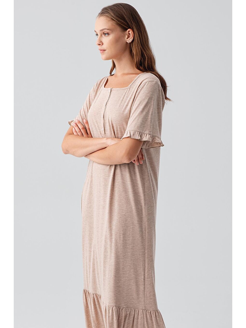 Kahverengi Kısa Kollu Düğmeli Fırfırlı Pamuklu Uzun Gecelik 19117-3