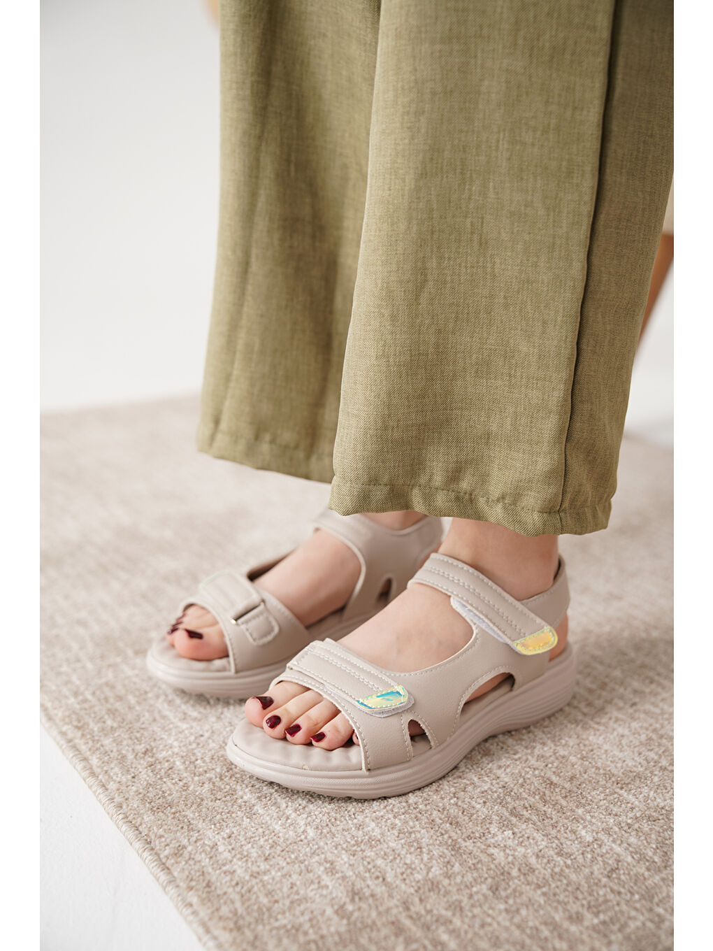 Bej D0670 Günlük Full Ortopedik Arkadan Lastikli Konforlu Sandalet-4