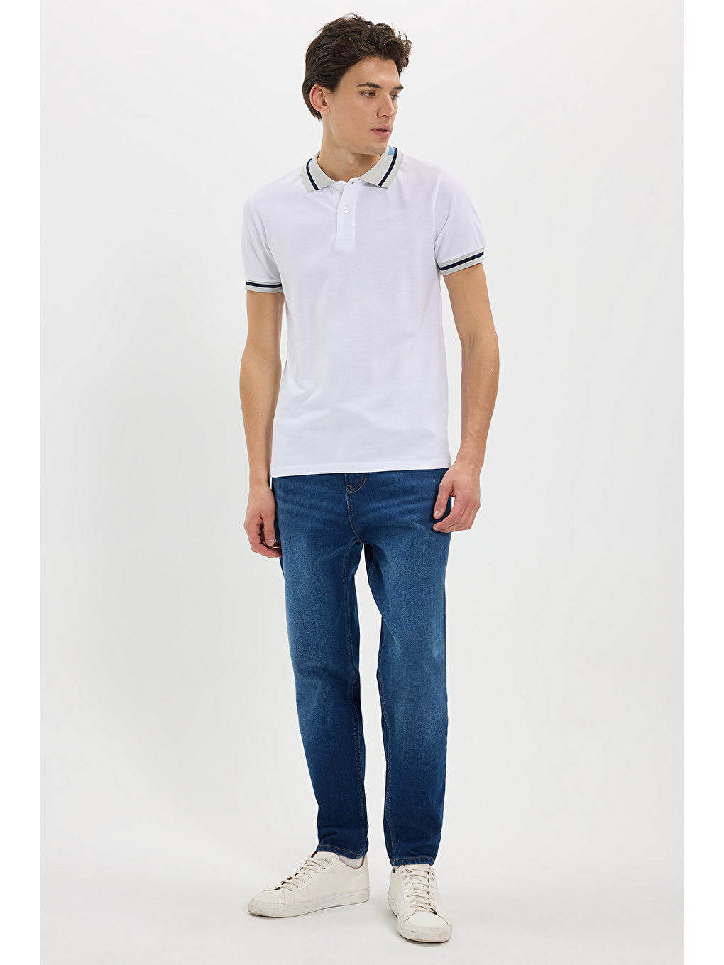 Erkek Slim Fit Dar Kesim %100 Pamuk Düz Pike Yaka Ve Kol Detaylı Beyaz Polo Yaka Tişört-1