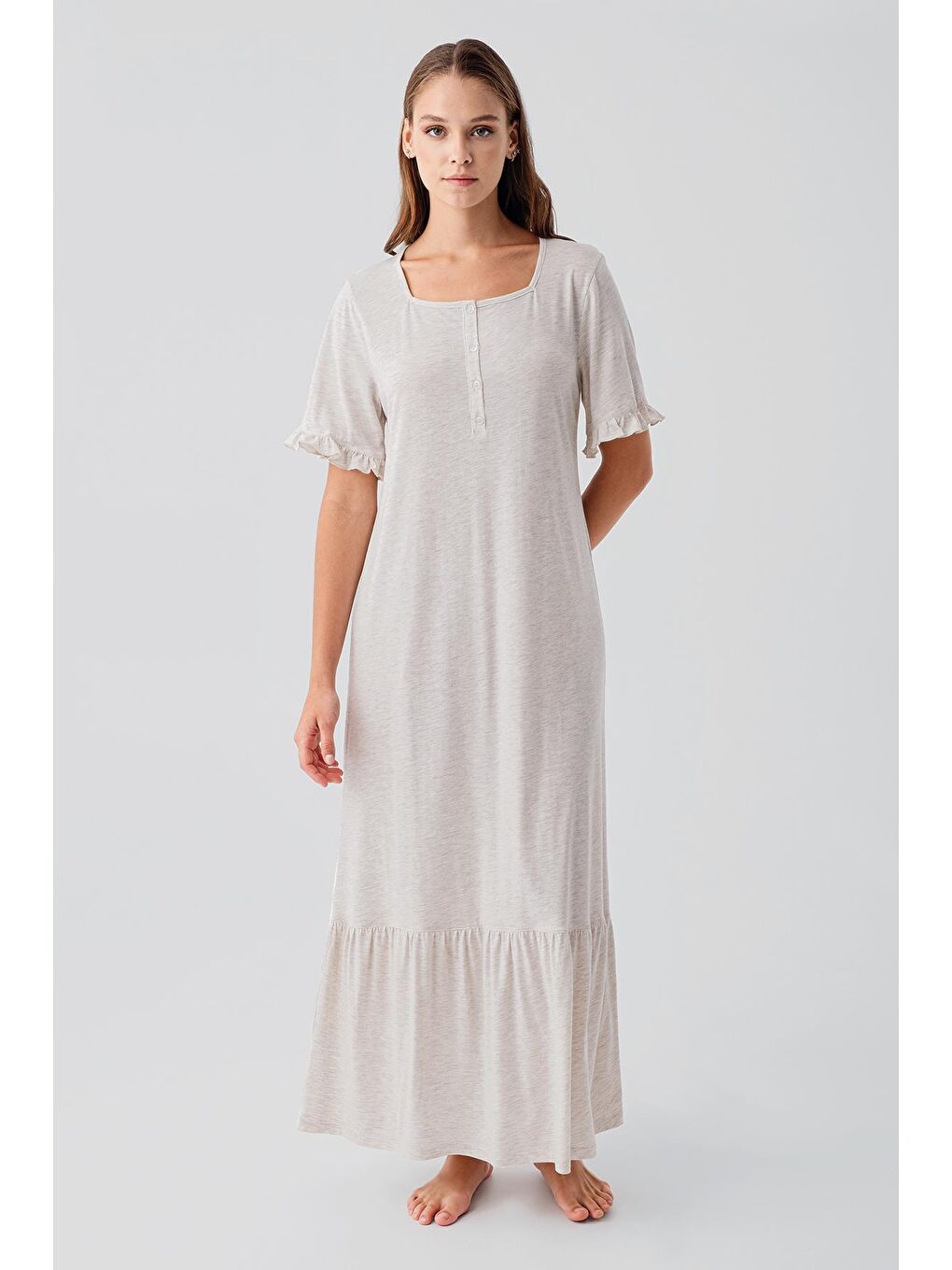 Bej Kısa Kollu Düğmeli Fırfırlı Pamuklu Uzun Gecelik 19117