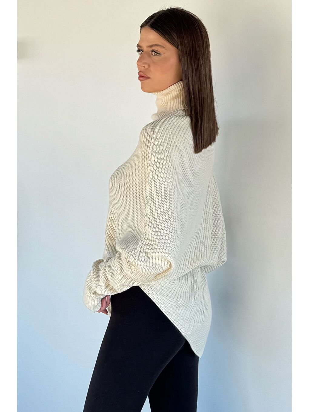 Ekru Kadın Boğazlı Triko Kazak-3