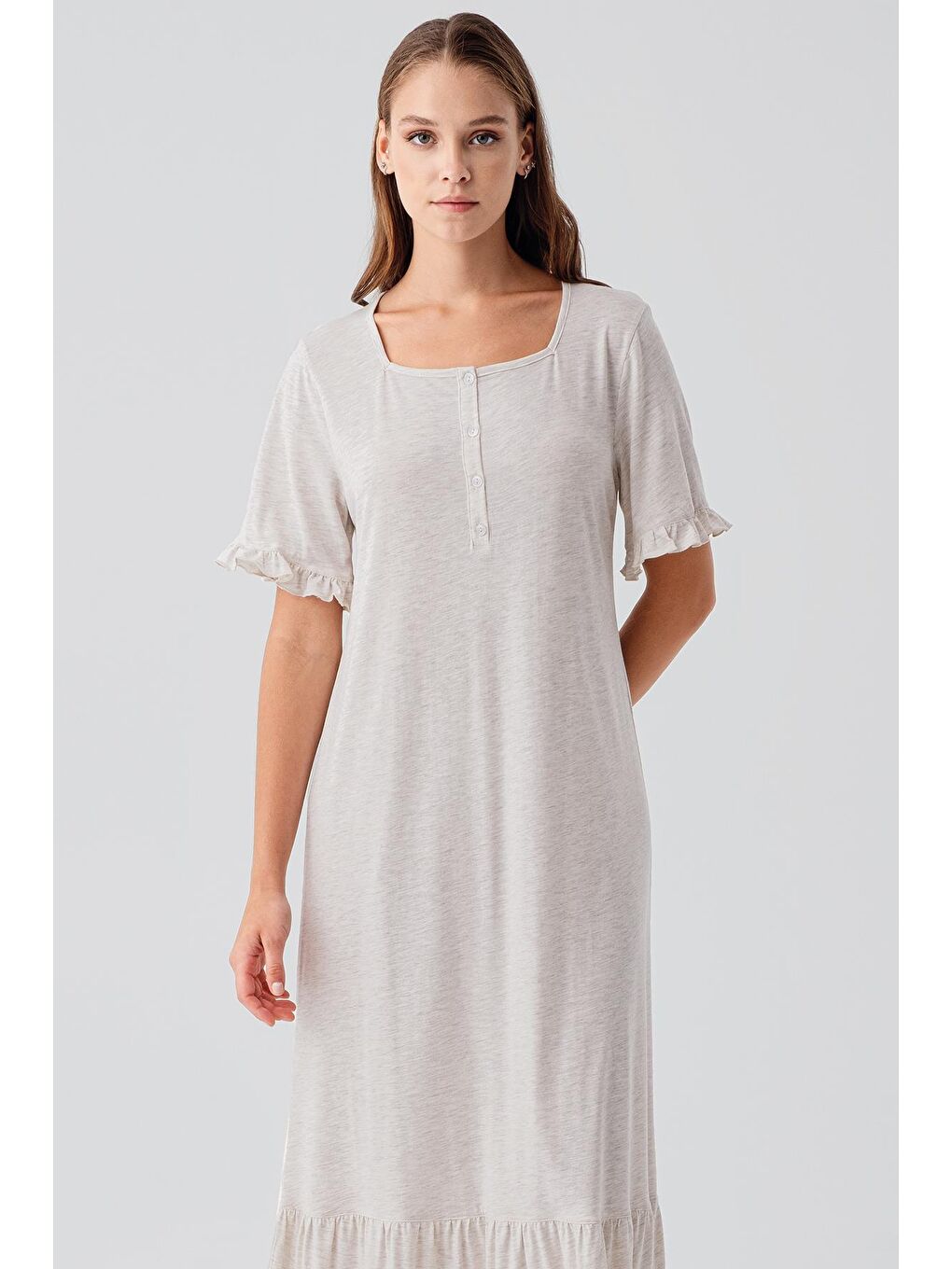 Bej Kısa Kollu Düğmeli Fırfırlı Pamuklu Uzun Gecelik 19117-2
