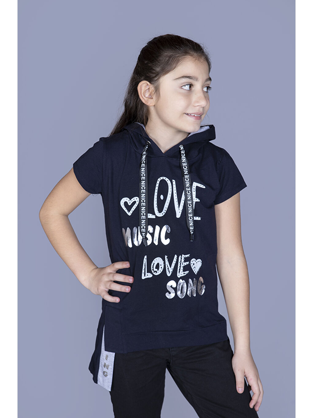 Lacivert Kız Çocuk Kapüşonlu Baskılı Tişört