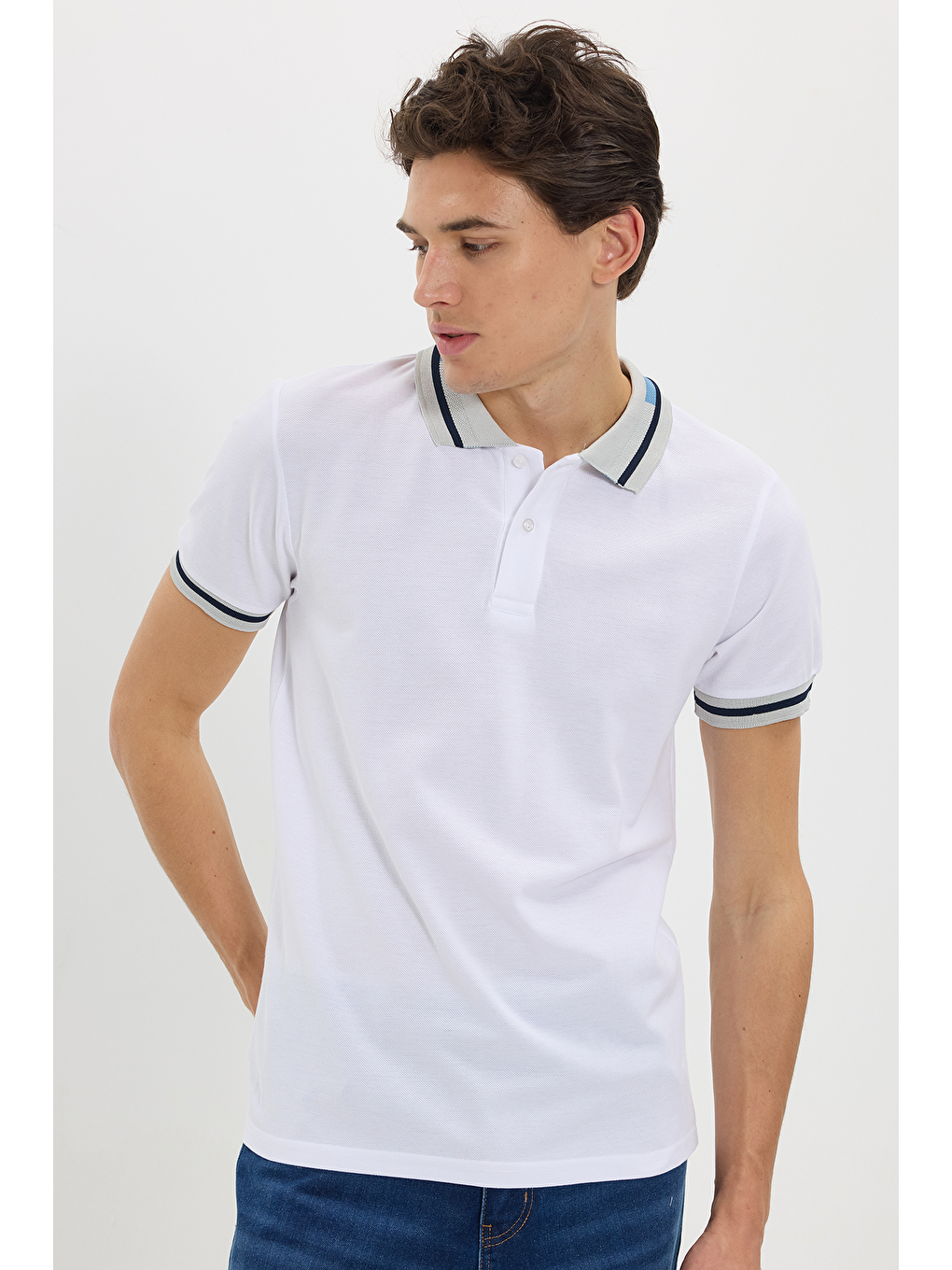 Erkek Slim Fit Dar Kesim %100 Pamuk Düz Pike Yaka Ve Kol Detaylı Beyaz Polo Yaka Tişört-6