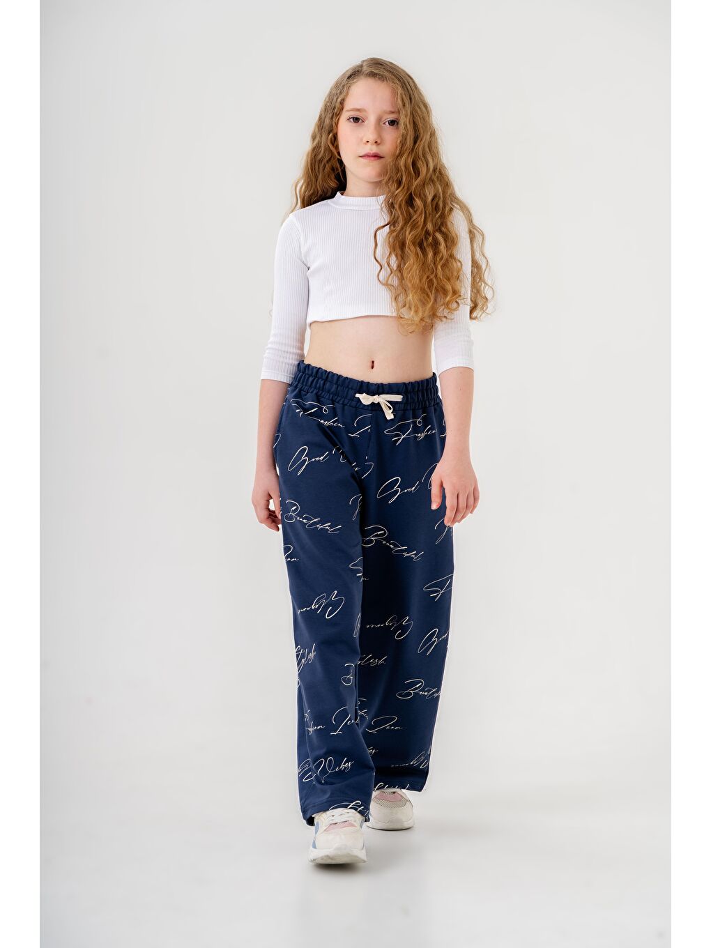 Lacivert Geniş Paçalı Tüm Alan Baskılı Kız Çocuk Eşofman Altı