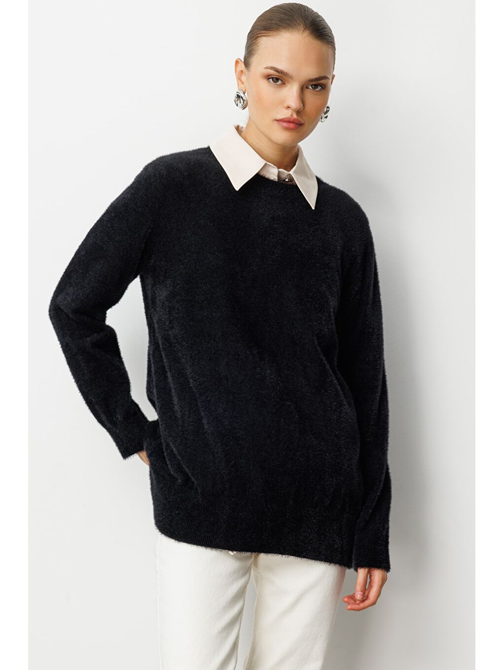 Yuvarlak Yaka Oversize Yumuşak Dokulu Siyah Triko Kazak-1