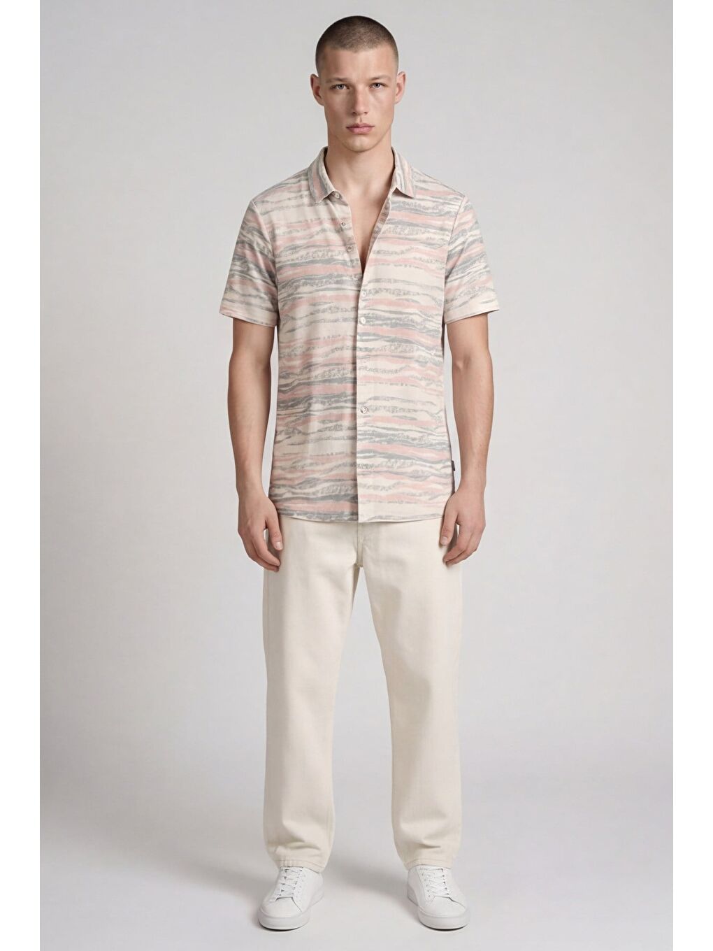 Giotelli Erkek Gri-Beyaz Dar Kesim Slim Fit Çizgi Desen Düğmeli Tişört-1