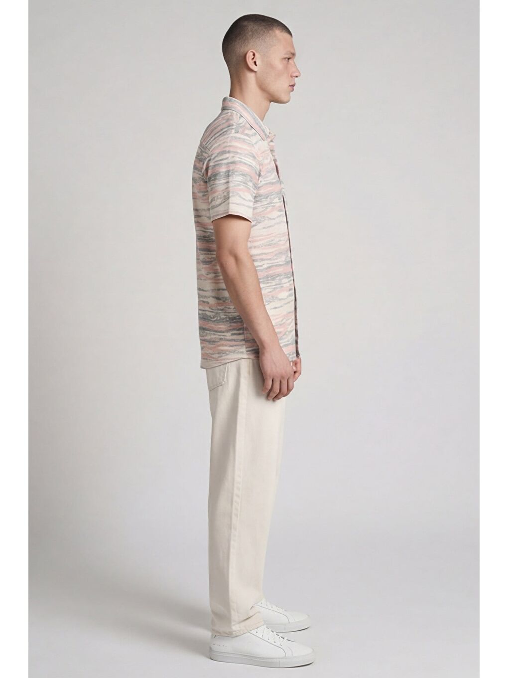 Giotelli Erkek Gri-Beyaz Dar Kesim Slim Fit Çizgi Desen Düğmeli Tişört-2