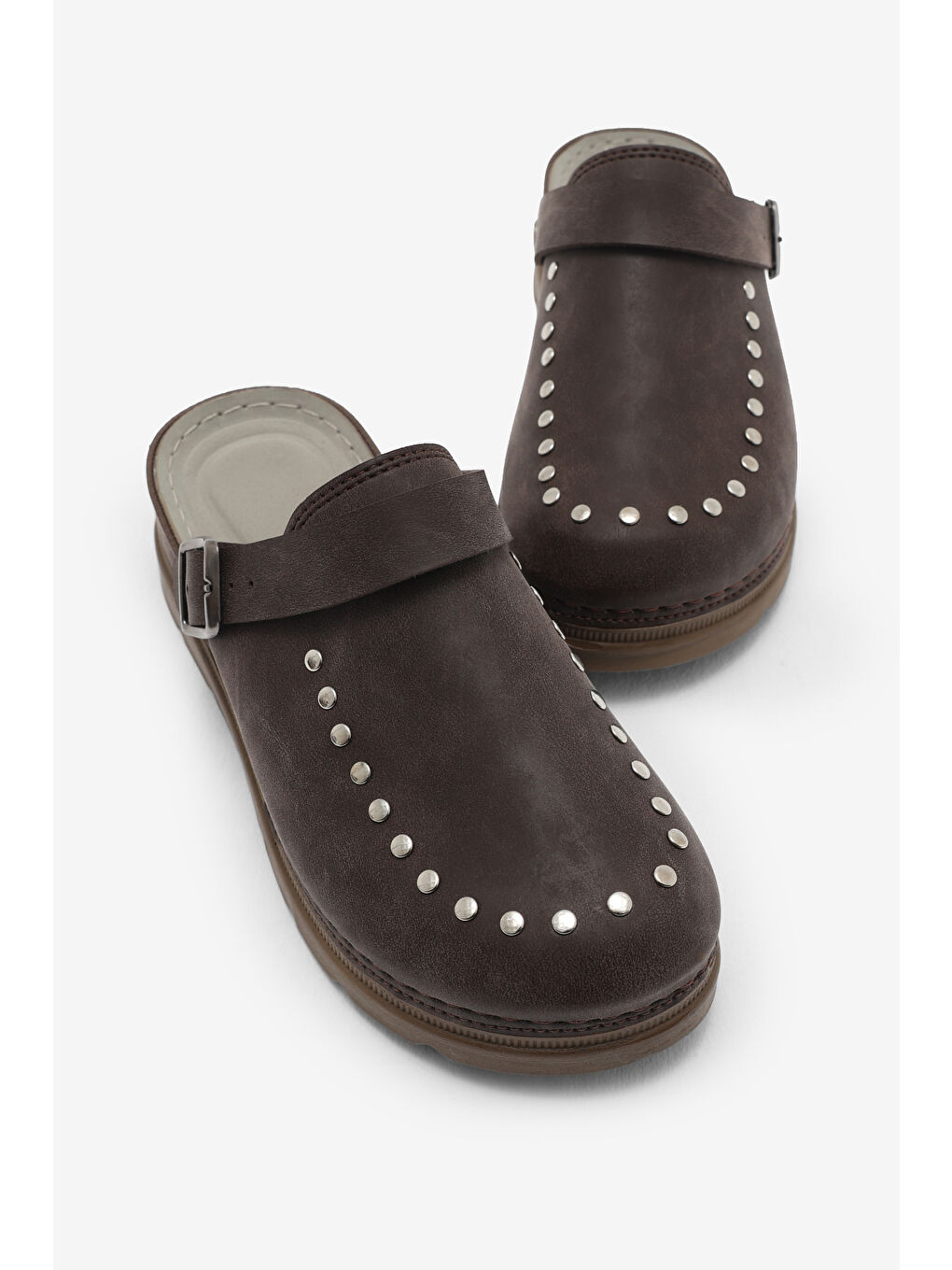 Kadın Kahverengi Rahat Kalıp Taşlı Tokalı Sandalet-2