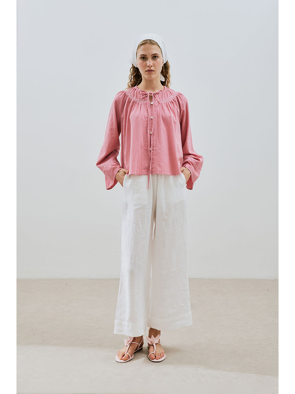 Dokulu İşlemeli Kısa Bluz Pembe-3