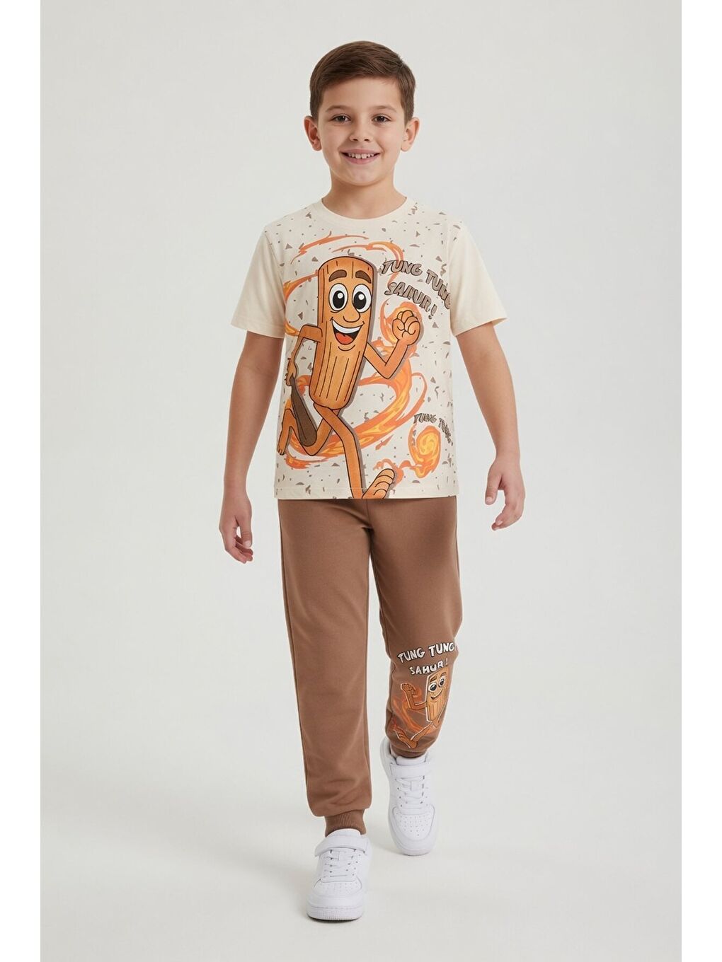 Kahverengi Baskılı Bisiklet Yaka Tişörtlü Beli Lastikli Erkek Çocuk 2li Takım 23887-1