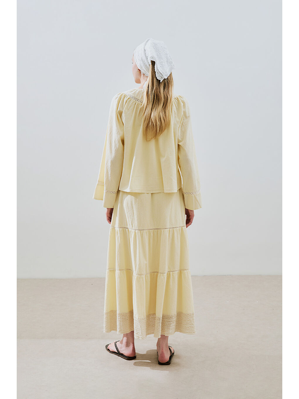 Dokulu İşlemeli Kısa Bluz Sarı-5