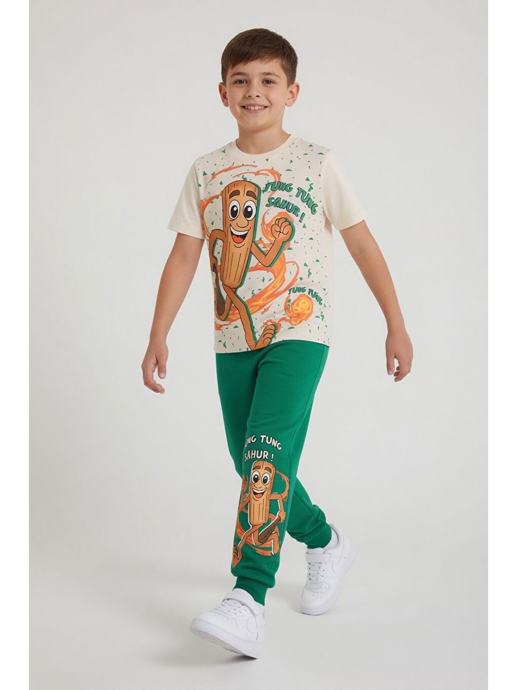 Yeşil Baskılı Bisiklet Yaka Tişörtlü Beli Lastikli Erkek Çocuk 2li Takım 23885-1
