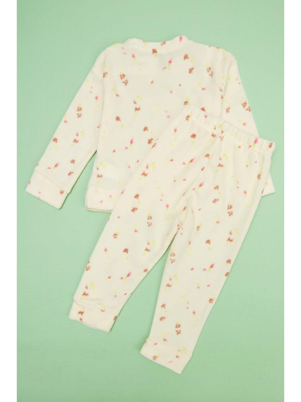 Bej Çiçek Desenli Polar Kız Çocuk Pijama Takımı-3