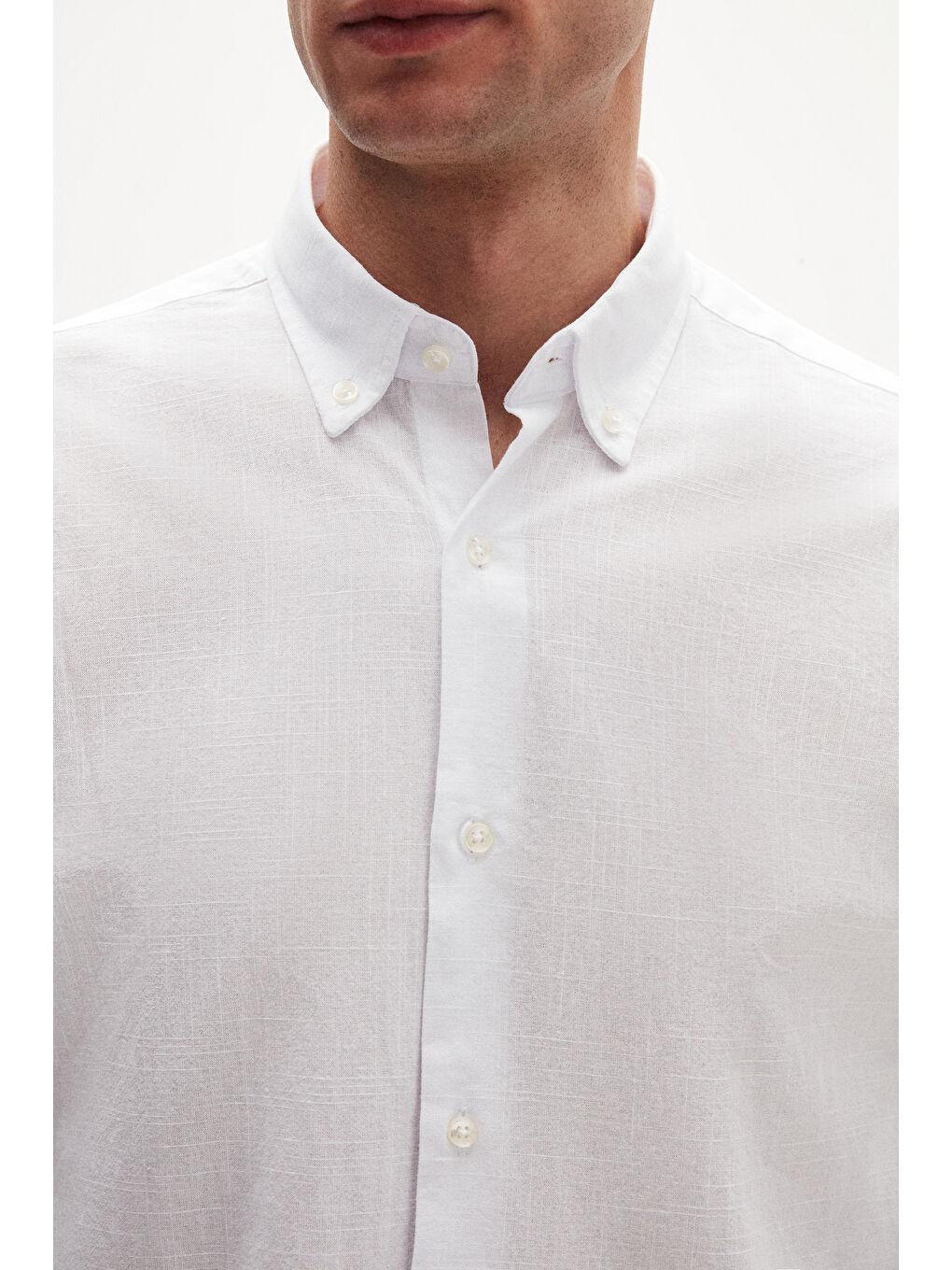 Comfort Beyaz Düğmeli Yaka Rahat Kesim Keten Görünümlü %100 Pamuk Gömlek-5