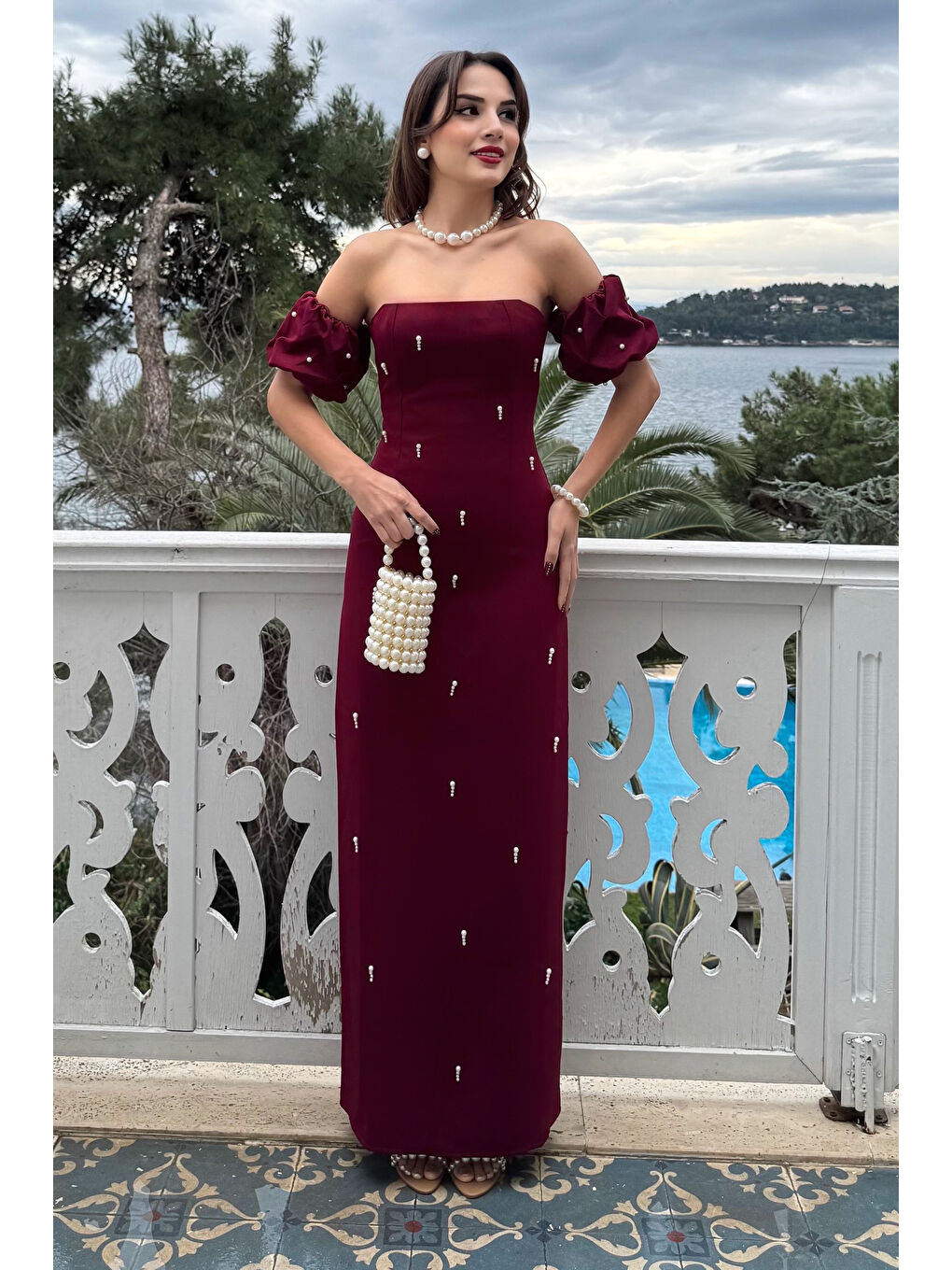 Kadın Bordo Straplez Yaka İnci İşlemeli Uzun Söz Nişan Nikah Elbise-1