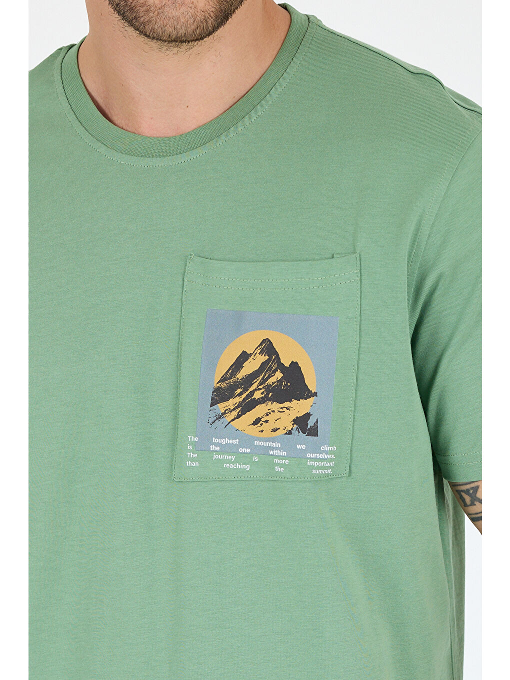 Yeşil Erkek %100 Pamuk Cep Detaylı Baskılı Tişört – Bisiklet Yaka, Yazlık Model Erkek Tişört 0105-3