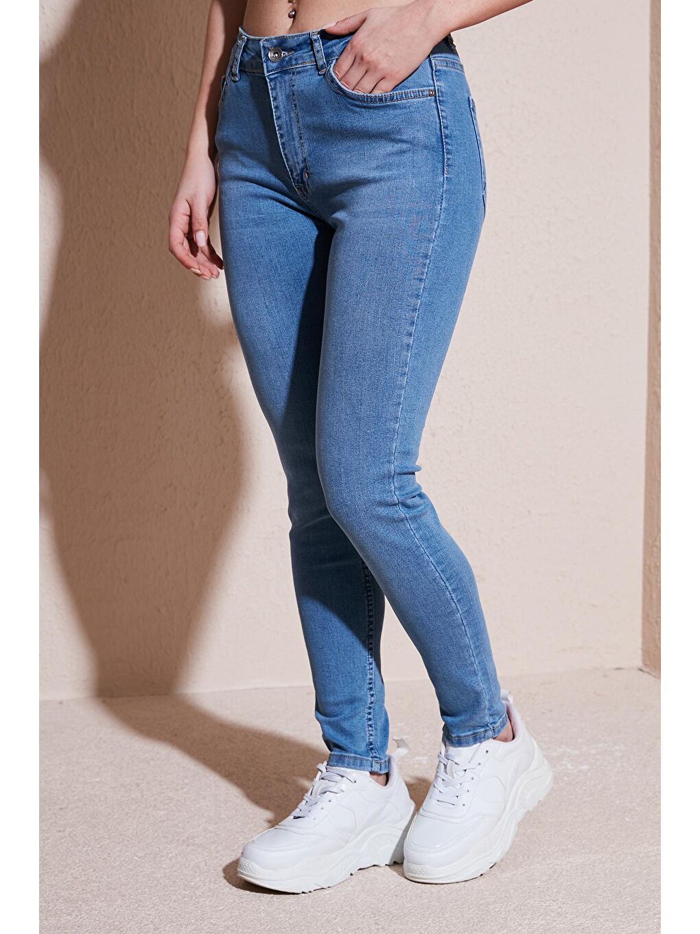 Fashion Friends Açık Mavi Pamuklu Skinny Fit Dar Paça Jeans Kadın  Pantolon 24Y0565K1 - 3