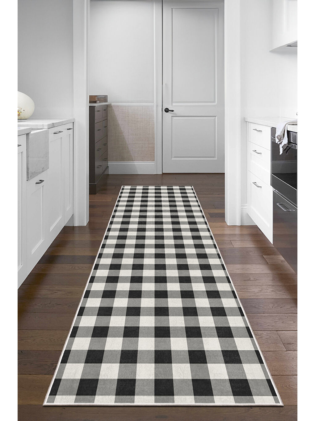 Siyah Dekoratif Özel Tasarım Yıkanabilir İnce Kaymaz Tabanlı Modern Halı KECE FR31-4