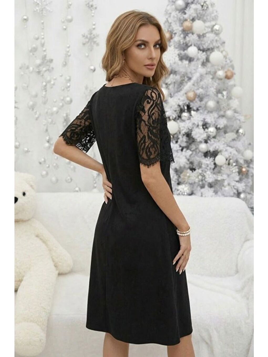 Siyah Kadın Kısa Dantel Kollu V Yakalı Midi Viskon Elbise-1