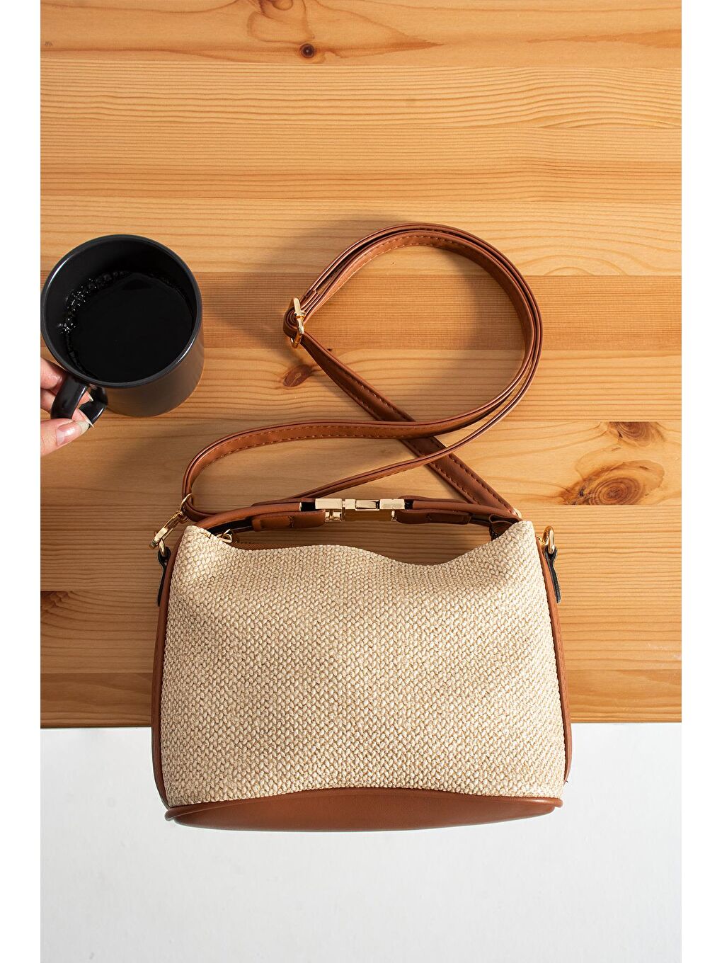 Kahverengi Cosmos Hasır Kadın Omuz Çantası BP-4862O-1
